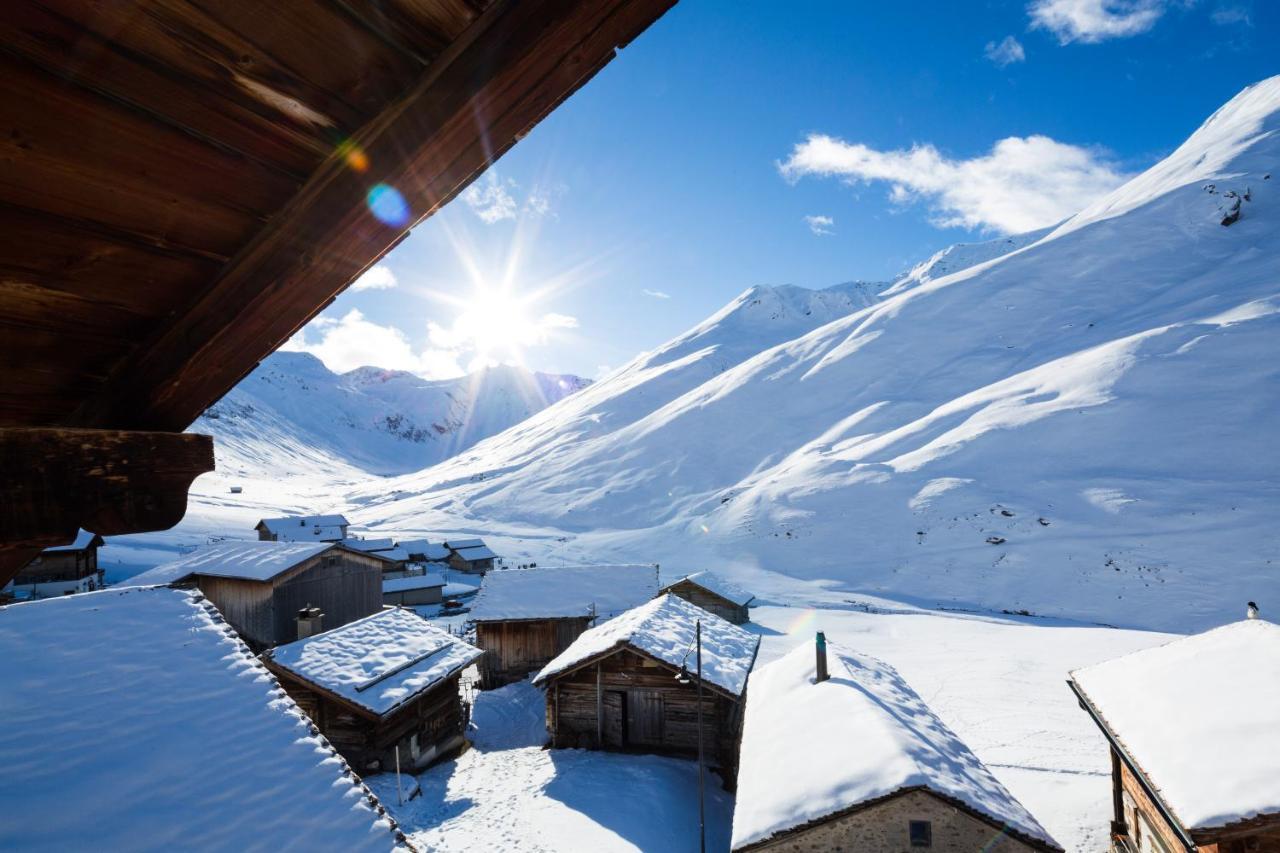 Gasthaus Alpenrose Juf Hotel Exterior foto
